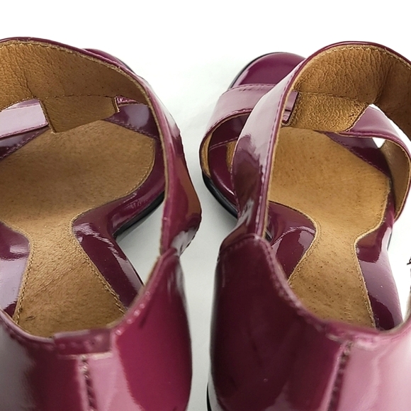 Sofft Patent Leather Purple T Strap Open Toe Adjustable Strap & Buckle Size 6.5M - Picture 9 of 15